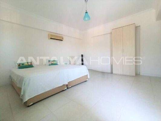 Apartment in a Complex Next to Marina in Milas, Mugla