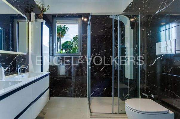 Screenshot 2025-06-11 101504.jpg