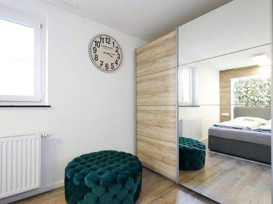 180 Schlafzimmer 2 Schrank (1 von 1)