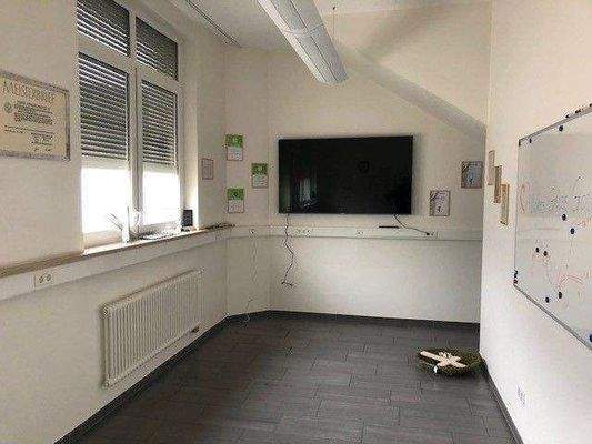 Büro Raum 45.jpg