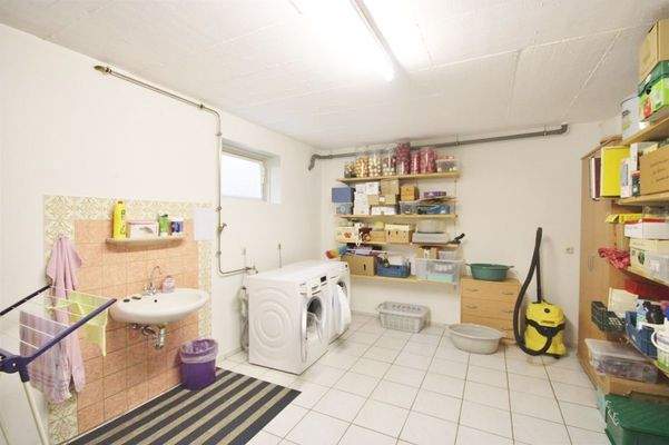 beheizbarer Hauswirtschaftsraum (UG)