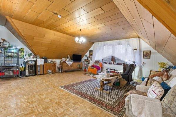 OG - Blick ins große Wohn- u. Esszimmer