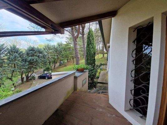 24_Bauhausstil Toskana.jpg