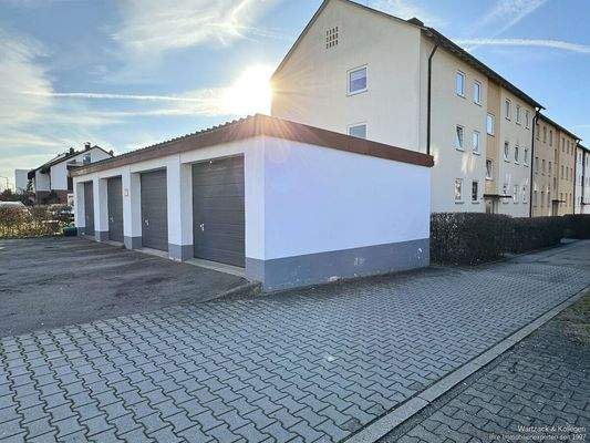 Garagen und Zugang