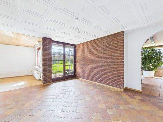 Bungalow zum Vollenden in Top-Lage von Gersweiler