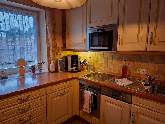 EG Küche mit EBK.jpg