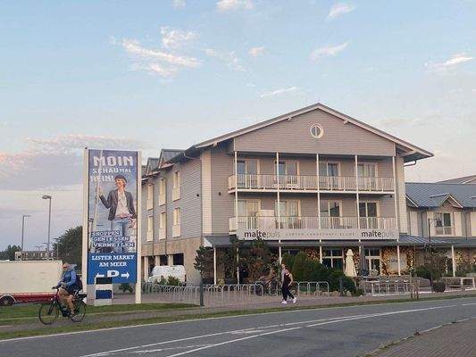 Ladenfläche EG mit Terrasse