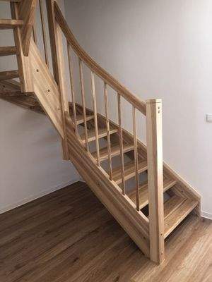 Holztreppe - Esche
