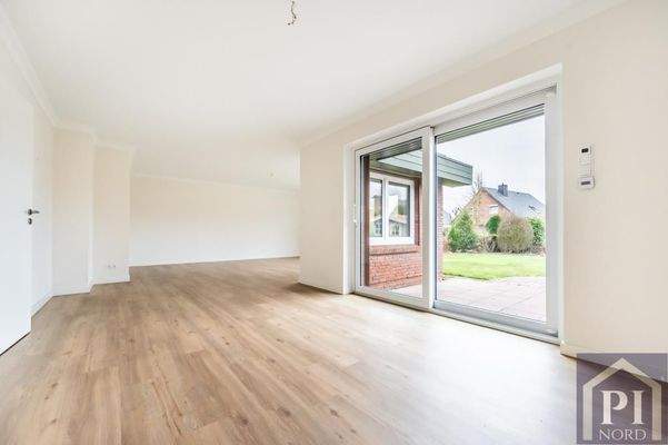 Bodentiefe Schiebeelemente zur Terrasse