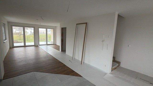 Wohn-Essbereich (2).jpg