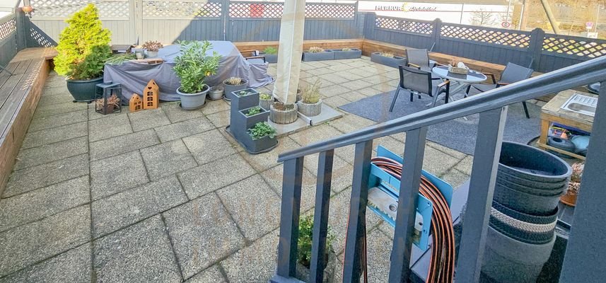Maisonette-Feucht-Dachterrasse-2