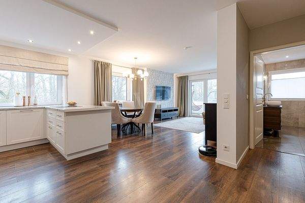 Offener Wohn- und Essbereich