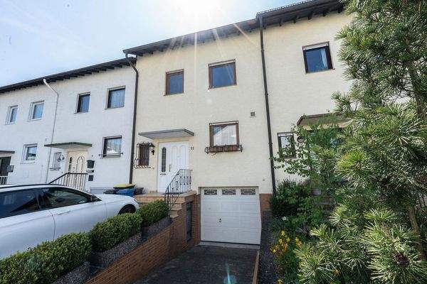 Hausansicht von vorn