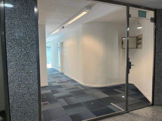 entrada oficina - local comercial zona Aeropuerto Palma de Mallorca (17)