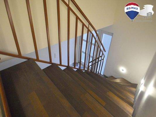 Treppenaufgang zum Obergeschoss