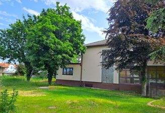 großzügige Liegenschaft mit Potential