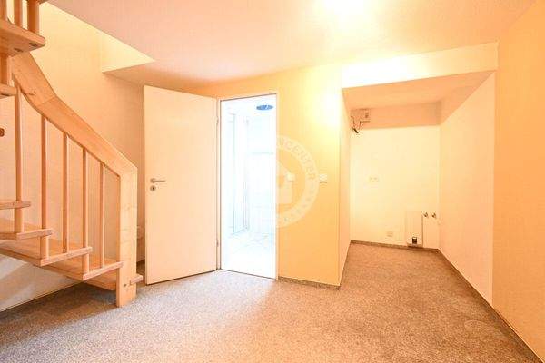 Flur im UG (Blick 2)