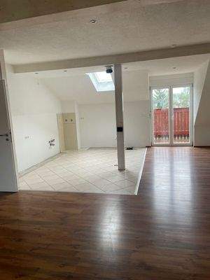 offene Küche + Balkon