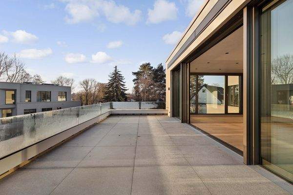 Exklusives Neubau Penthouse mit Seeblick und direkt am Ufer des Tegeler See