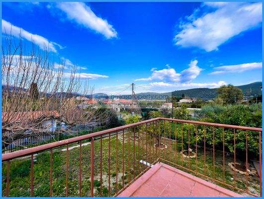 0161836e02b24f5aaea58e9013081b05-original