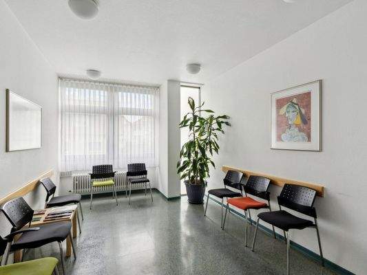 Wartebereich Praxis 1