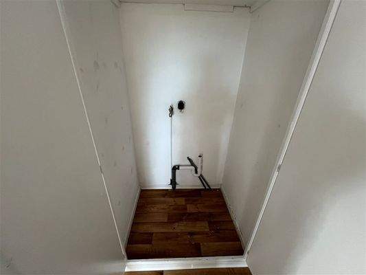 Abstellschrank, Waschmaschinenanschluss