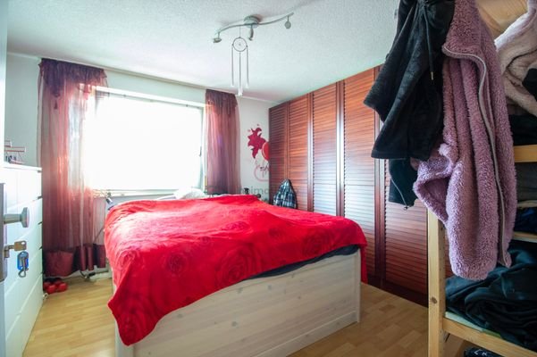 Schlafzimmer 2 - viel Platz