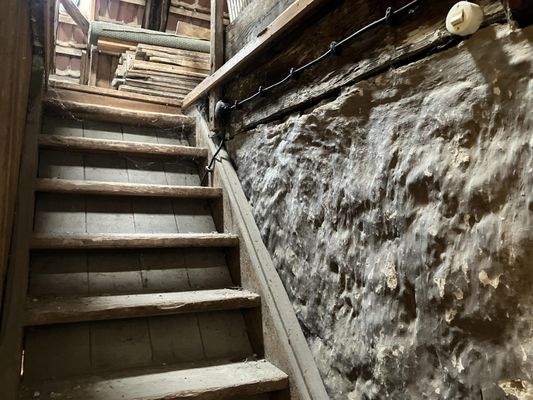 Treppe zum Dachboden