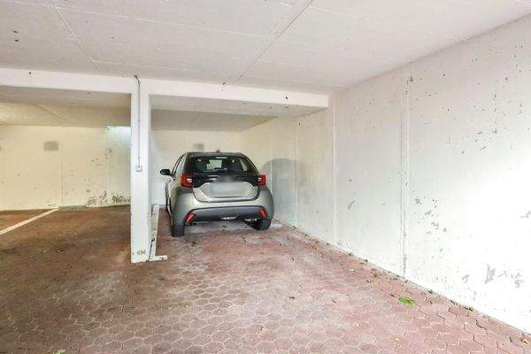Tiefgaragenstellplatz