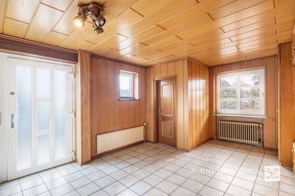 Der großzügige und helle Eingangsbereich 