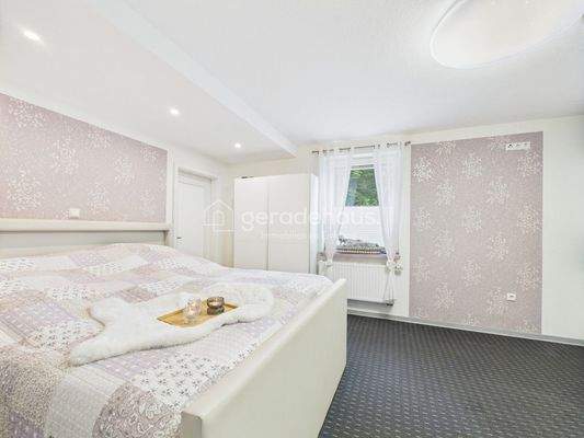 CAM03818G0-PR0042-STILL010