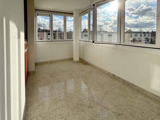 verglaster Balkon mit Aussicht