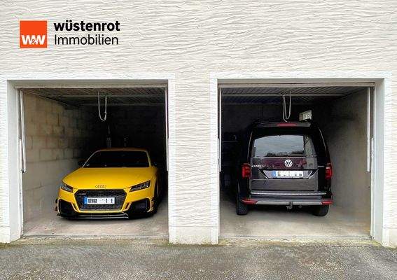 Halle_Nebengebäude_ 2 Einzelgaragen