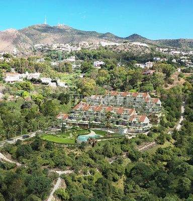 Beautiful Apartments with Sun-filled Interiors in Benalmádena Málaga