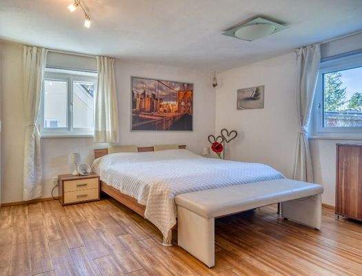 HP7-3-Zimmer-Wohnung-Salzburg-Schlafzimmer