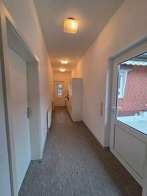 Flur zum Hauswirtschaftsraum