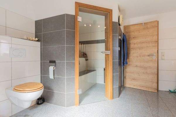 Tageslichtduschbad (3)