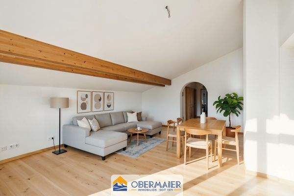 VR_05_Wohnzimmer-virtuell-renoviert