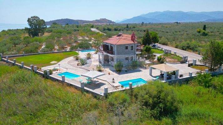 da3eccc2ae1f474f89a842e4c5876a17-original