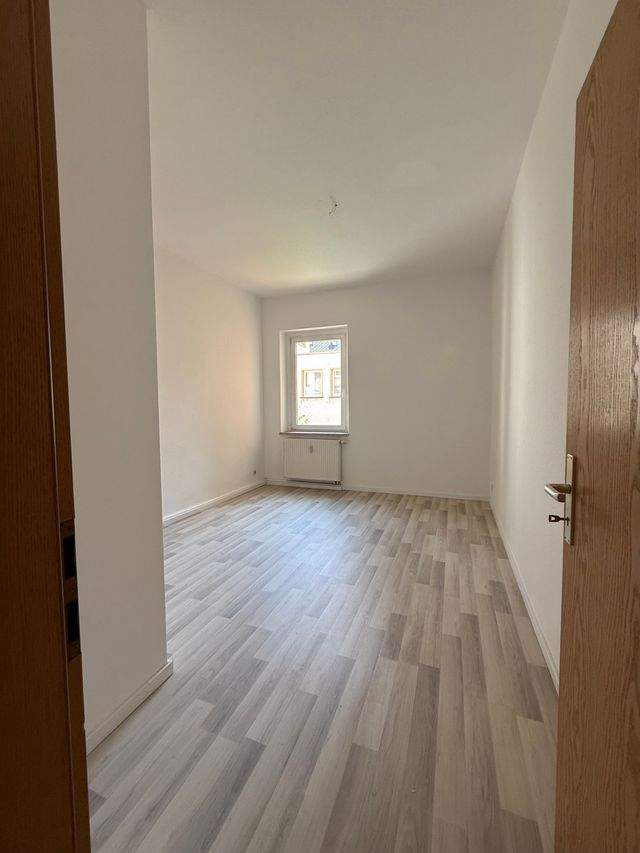 Schöne helle renovierte 4 Raum Wohnung in Hartenstein ab 01.01.2026 zu vermieten - Photo 4