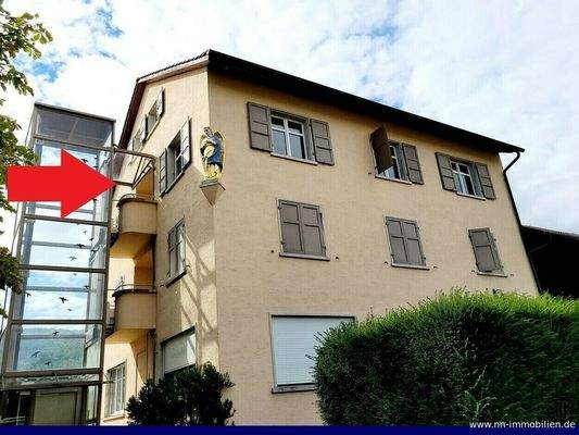 Gebäudeansicht - Eingangsbereich - Strassenseite