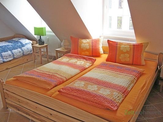 Doppelbett und Gästebett