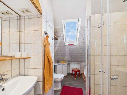 Vollbad Ferienwohnung OG