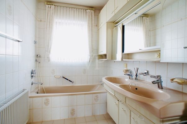 Hauptbadezimmer