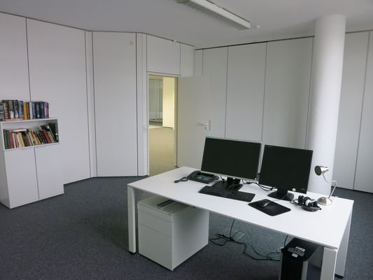 Mittleres Büro
