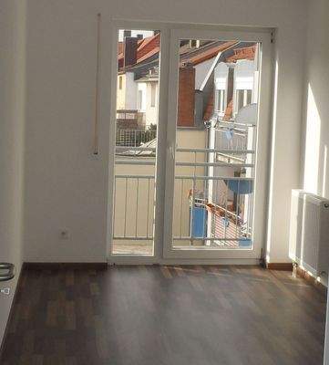 Kinder-/ Arbeitszimmer mit Zugang Balkon