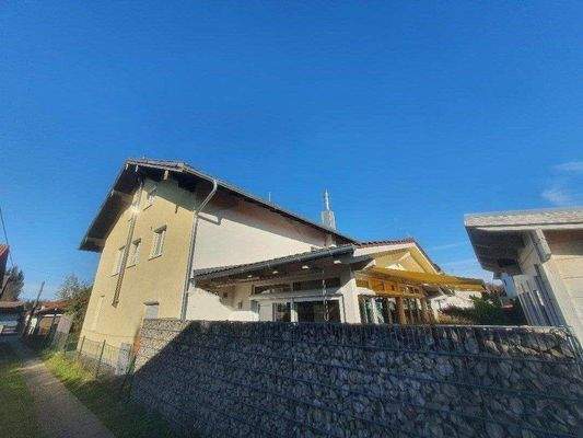 Groß und Modern.jpg