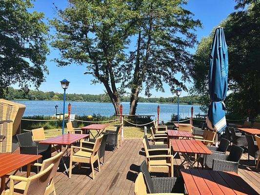 Terrasse mit Seeblick