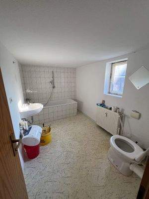 OG Wohnung links Wannenbad