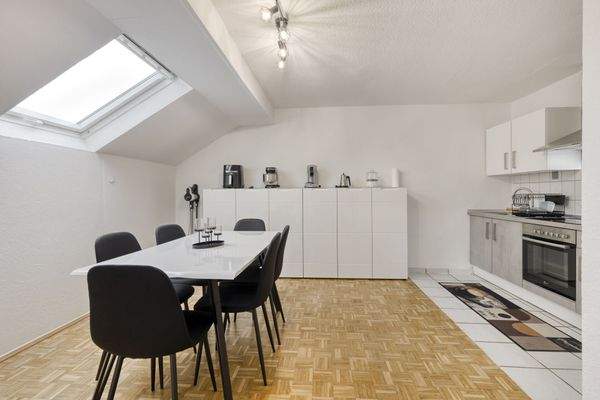 0158_Wohnung 3_Küche mit Essbereich